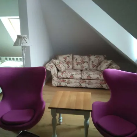 Apartament Dworek Zacisze Ściegny